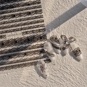 5d Relief Finamente elaborado Blanco Rosa Rosa Rayos Stripe Love Adhesivo Adhesivo Arte de uñas Decisitas Manicura Belleza Charmas 10 mejores bordados de mariposa de ventas - №2