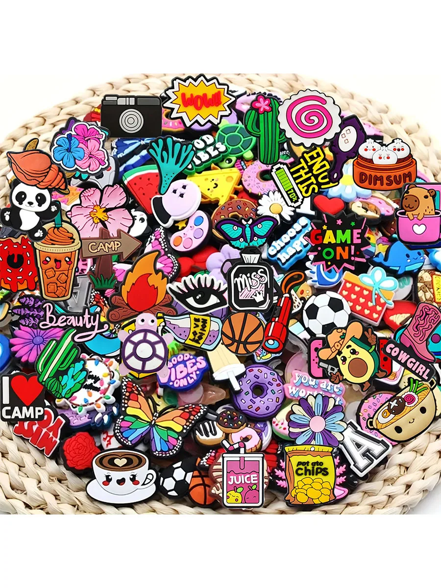 Breloques de chaussures non répétées aléatoires, 10 à 200 pièces, pour sandales, sacs de plage, accessoires de décoration de chaussures en PVC, breloques de qualité supérieure