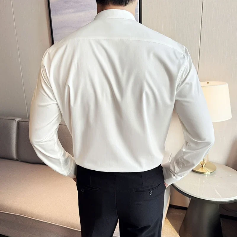 Solid color men's long-sleeved shirt with stand-up collar for autumn, breathable, slim-fit white shirt for daily commuting.