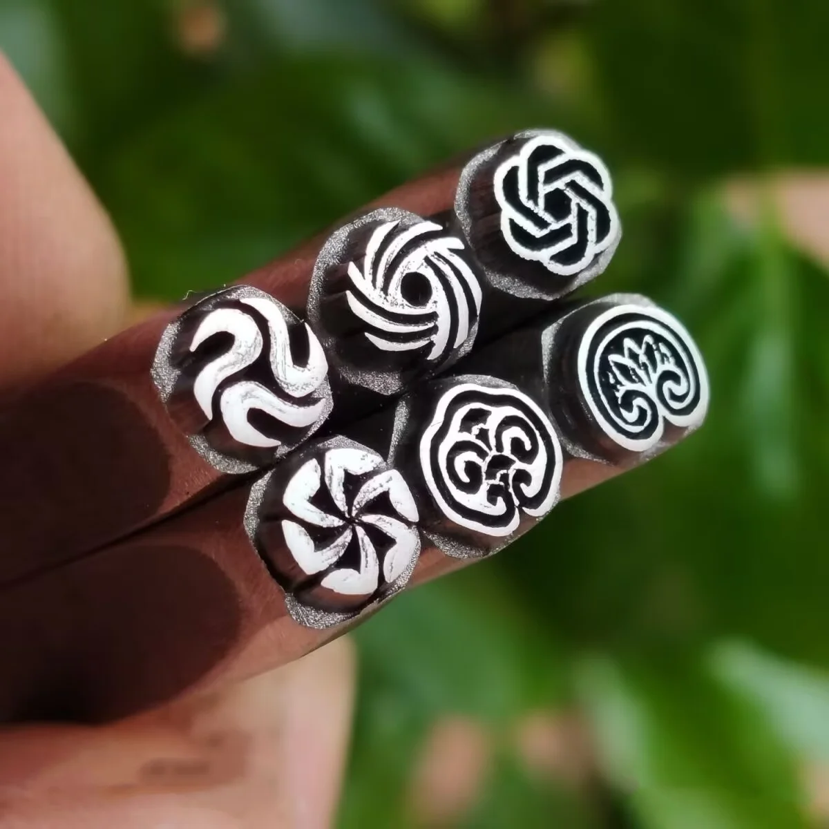 

Jewelry Seals, Whirlwind White Steel, High-Hardness Steel Stamps, Gold and Silver Chiseling Molds, Goldsmithing Tools