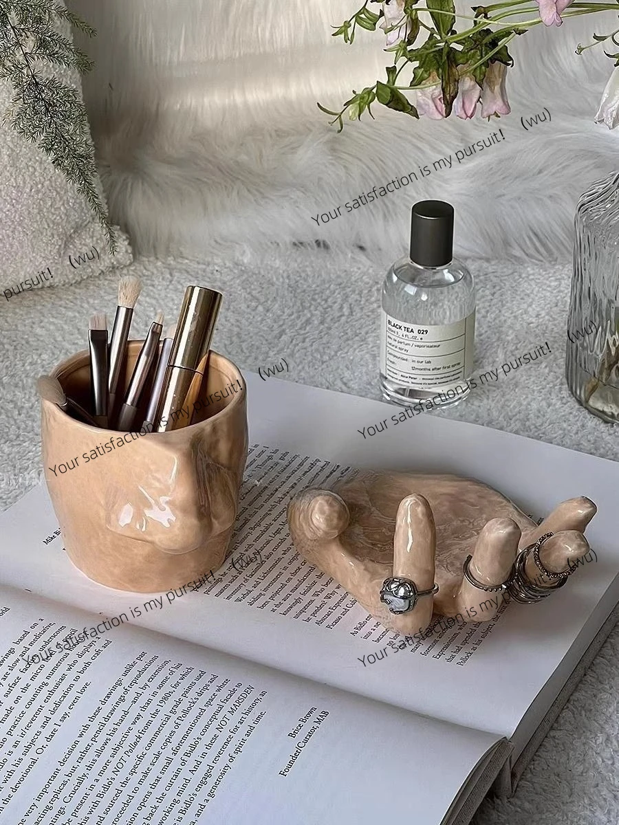 Creative Mug Set, Ceramic Bracelet Tray, Makeup Brush Pen Holder Funny Cup Jewelry Display Tabletop Decoration