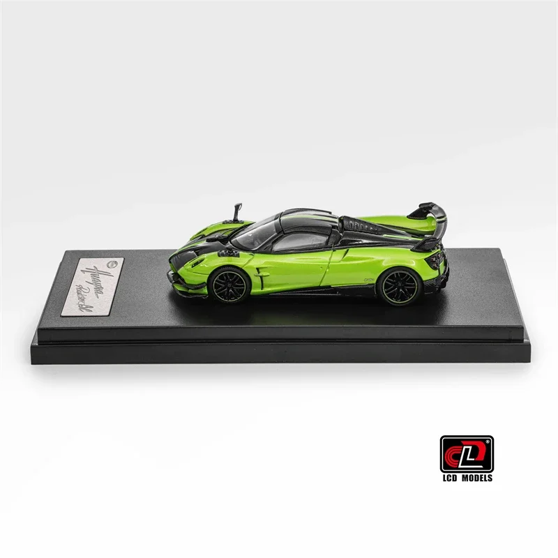 

1:64 AppleGreen Pagani Huyara Roadster BC Diecast Model Car