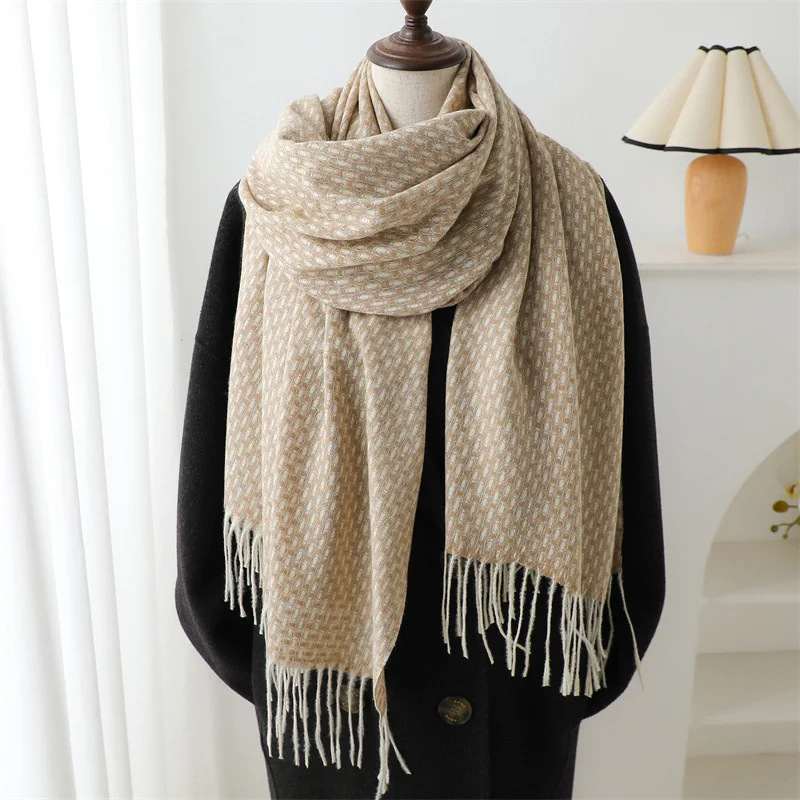 Korea Styles New Fashion Imitation Cashmere Scarf for Autumn and Winter Warm Scarf Women\'s Thick Shawl Pashmina Scarves Luxury