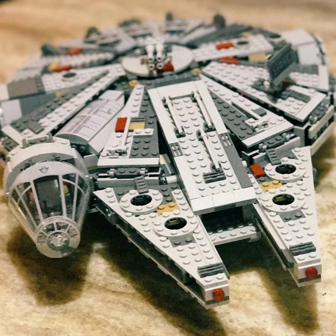 in-stock-1381-pcs-space-millennium-war-ship-spacecraft-set-falcon-alien-75105-figure-model-building-blocks-bricks-toy-gift