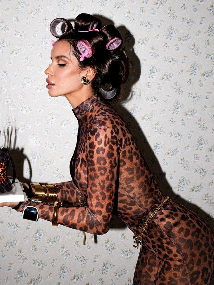 奇妙な猫柄レオパード柄2ピースセット女性用セクシーシングルブレストフルスリーブクロップジャケット+パッチワークベルボトムクラブストリートスーツ