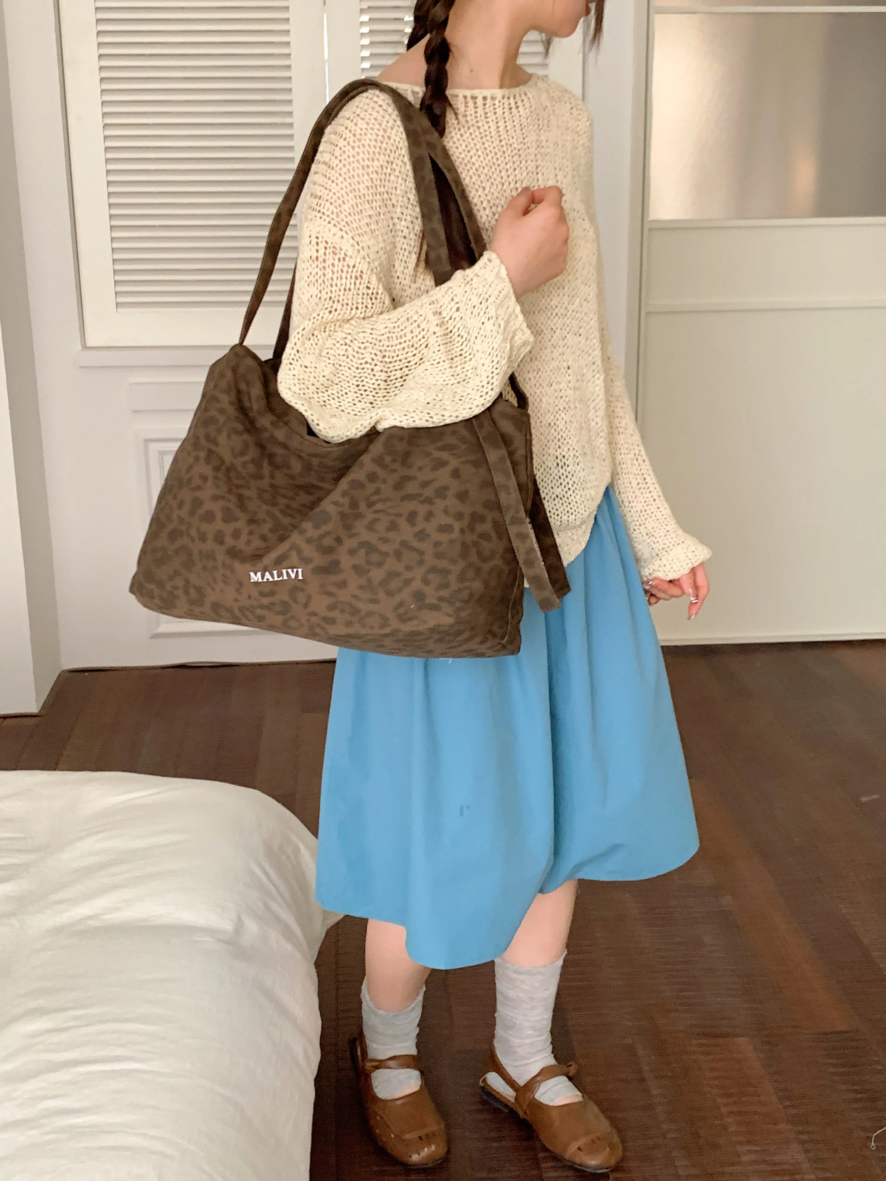 

Korean Style Leopard Print Shoulder Bag For Women 2026 New Large Capacity Casual Tote Bag High-End Versatile Commuter Handbag