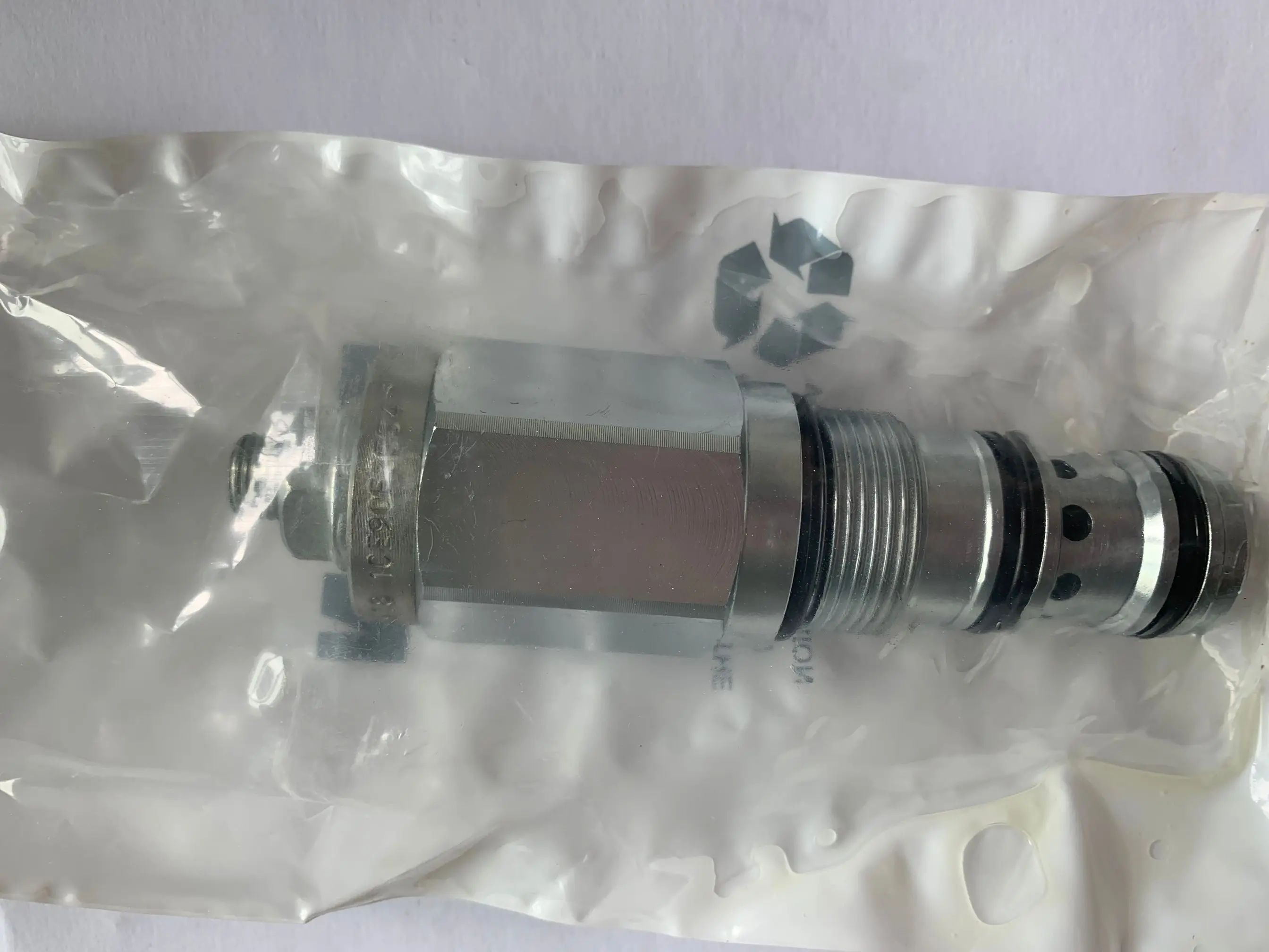 406AA00016A 1CE90F35S4 balance valve EATON VICERS IH original Made in UK cartridge valve Hydraforce SUN HYDRAULICS large stock