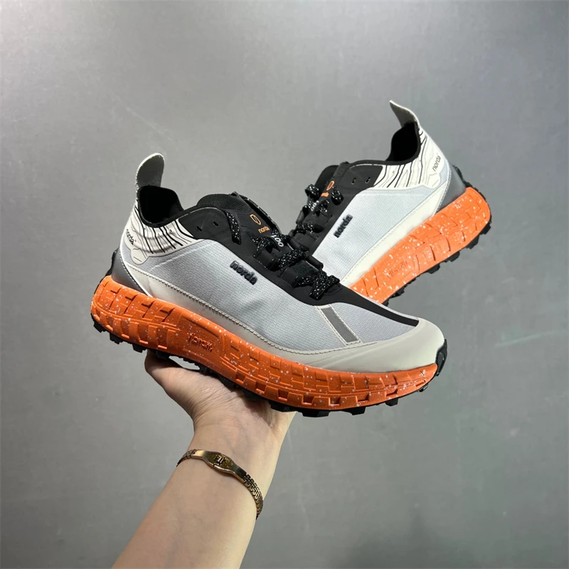 

Knee-High BootsBreathable racing running shoes, upgraded mesh holes, fresh for racing