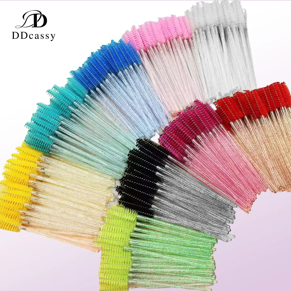 Groothandel borstel make-up tools 50 stuks kam wegwerp mascara individuele 18 kleuren applicator toverstaf wimperborstel