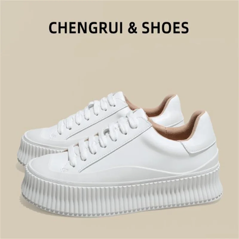 

Женская обувь, кожаные маленькие белые туфли на толстой подошве, женская модная обувь с модными туфлями для досок, уличная повседневная обувь