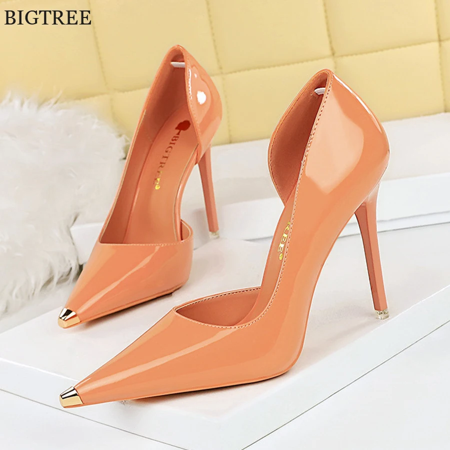 Metal Pointed Toe Fashion Patent Leather Women\'s Shoes Spring New Side Hollow Sexy Party Female Pumps High Heels 7/10.5cm Office