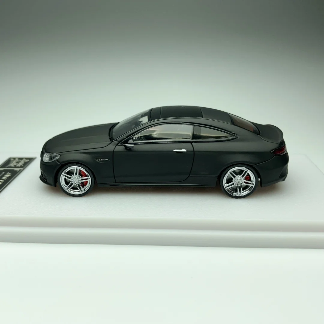 

Howie Model HM 1:64 MB C63s W205 Coupe matte black Diecast Model car Limited Alloy