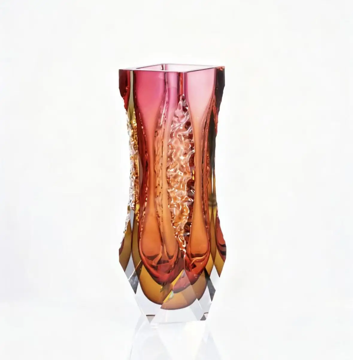 Pure Handcrafted Artistic Crystal glassware Vase Ornaments