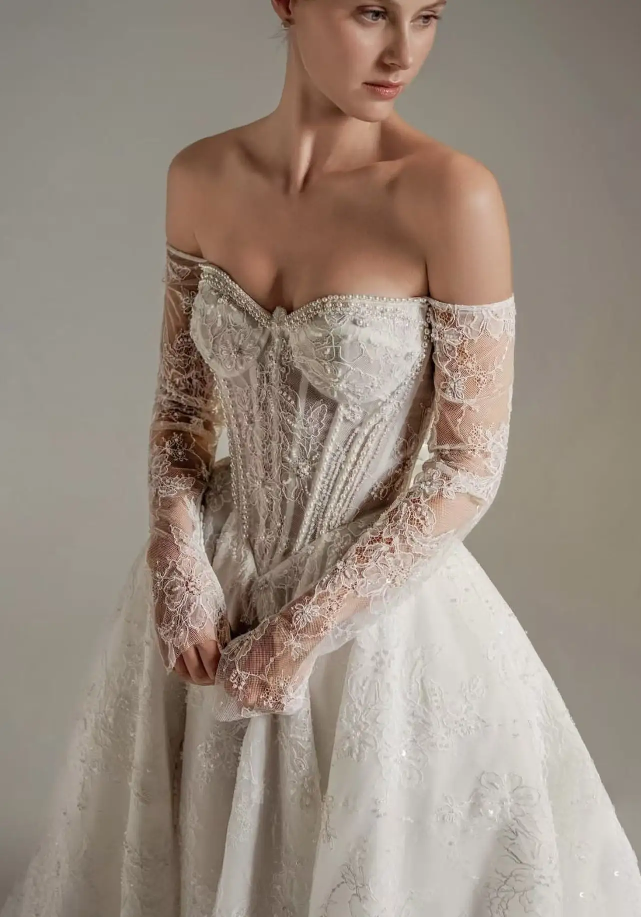 Romantisches, herzförmiges A-Linien-Hochzeitskleid mit Applikationen und Spitze, langärmliges Brautkleid von Amanda Novias, offiziell maßgeschneidertes Robe De Mariée
