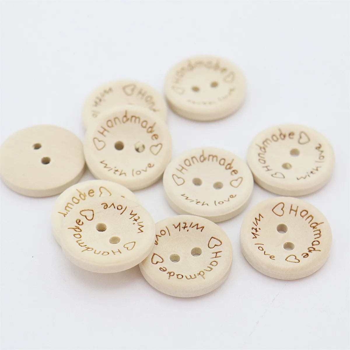 40pcs 20mm Wood Round Handmade With Love Buttons Laser Sewing DIY 2 Holes Garment Sweater Crafts For Scrapbooking Embellishment