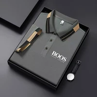 Nueva camisa polo de rejilla a rayas de manga corta bordada para hombre, ropa transpirable de moda informal de negocios, moda juvenil,