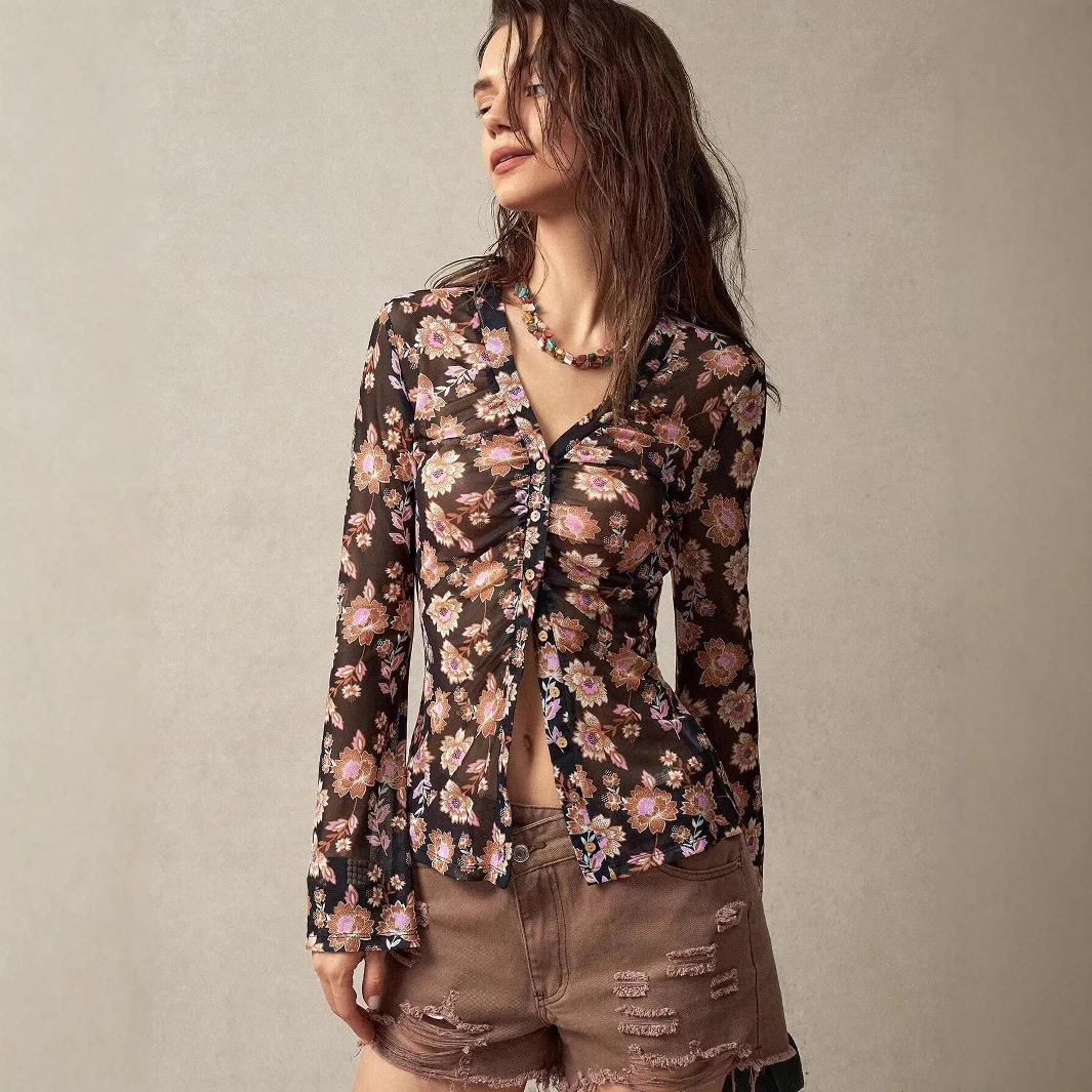 

Women Button Up Shirts Summer Print Tops Long Sleeve V Neck T-shirt Blouse Slim Fit Tees Vintage Lady Tee Streetwear Blusas 2025