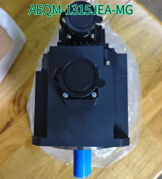 Brand new AC Servo Motor! AEQM-1315JEA-MG, 1500W/130 Base