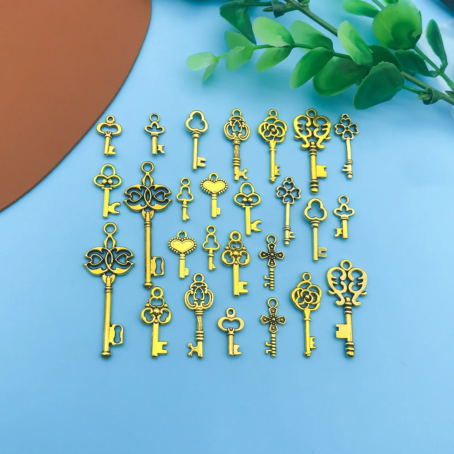 Mix 26pcs antique golden key pendant set alloy pendant, DIY bracelet pendant, back to school fashion jewelry accessories