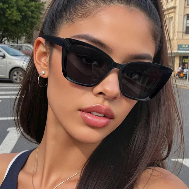 Oversized Cat Eye Vintage Sunglasses Women Brand Designer Fashion Glasses Female Retro Outdoors Eyewear Oculos De Sol