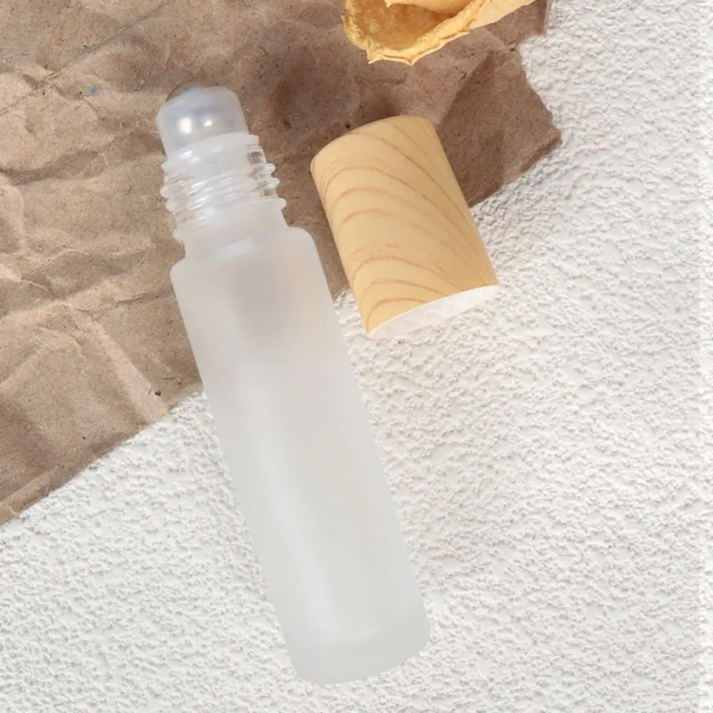 Portable 5ml 10ml Roll-on Bottle Lip Oil Refillable Essential Oil Bottles Mini Aromatherapy Wood Roller Ball Bottle Travel