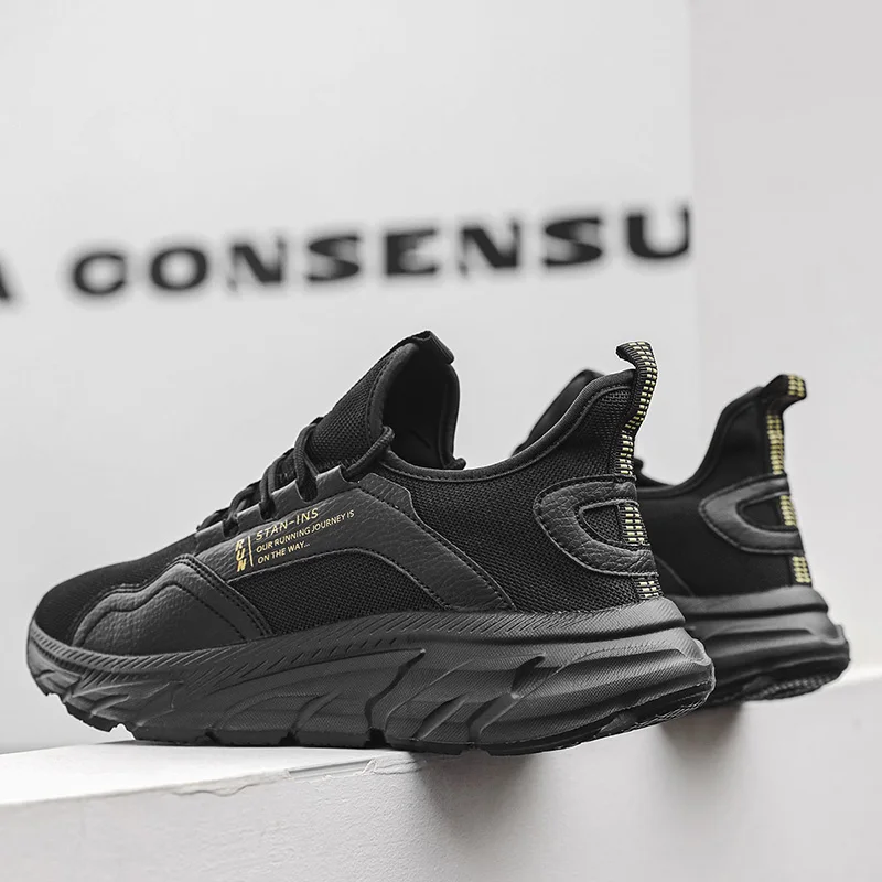 

2025 new men's sneakers,running shoes,jogging shoes,casual shoes Comfortable Travel Classic Style Boost New Arrival Breathable