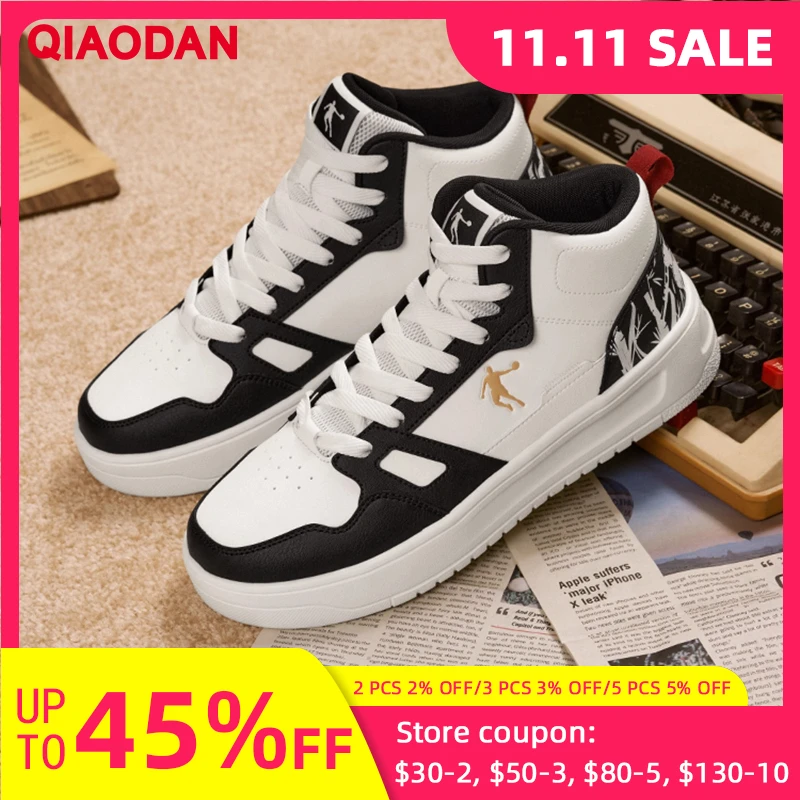 

QIAODAN Men Skateboarding Shoes 2025 Autumn Classic High-top Fleece-lined Cotton Shoes Anti-slip Sneakers QXL053244522B
