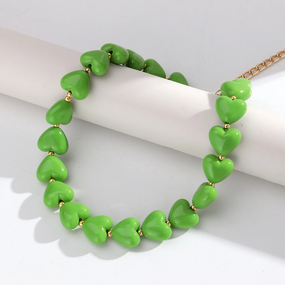 Neue Trendige Acryl-Herz Perlenkette für Frauen Bunte Harz-Liebeskette Valentinstag Schmuck Geschenk – Detail 6
