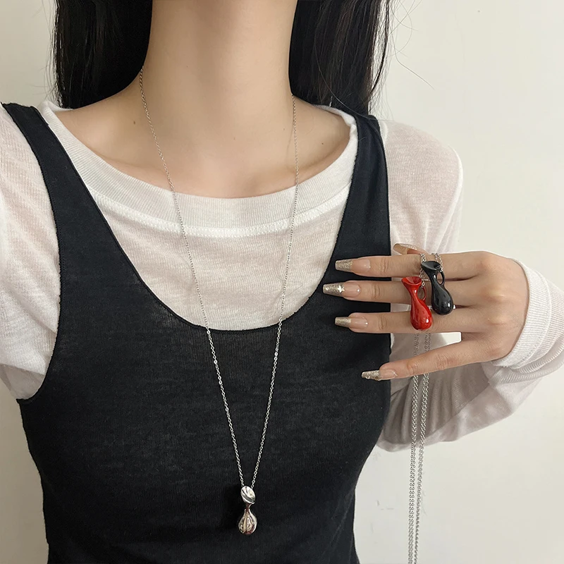 Light Luxury Trendy Long Water Bottle Pendant Necklace For Women Girls Fashion High-end Sweater Chain Jewelry Accessories Gifts