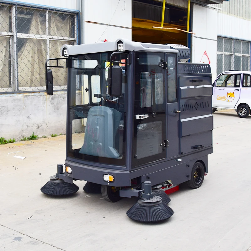 Customized Factory Direct CE Ride On Sweeper With Water Mist Cannon And Hydraulic Hopper Electrically-driven Commercial Sweepin