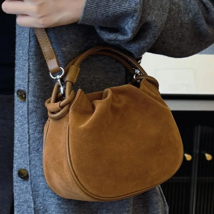 

New spring and summer niche design pleated hundred with foreign-style shoulder handbag retro fashion commuting crossbody bag