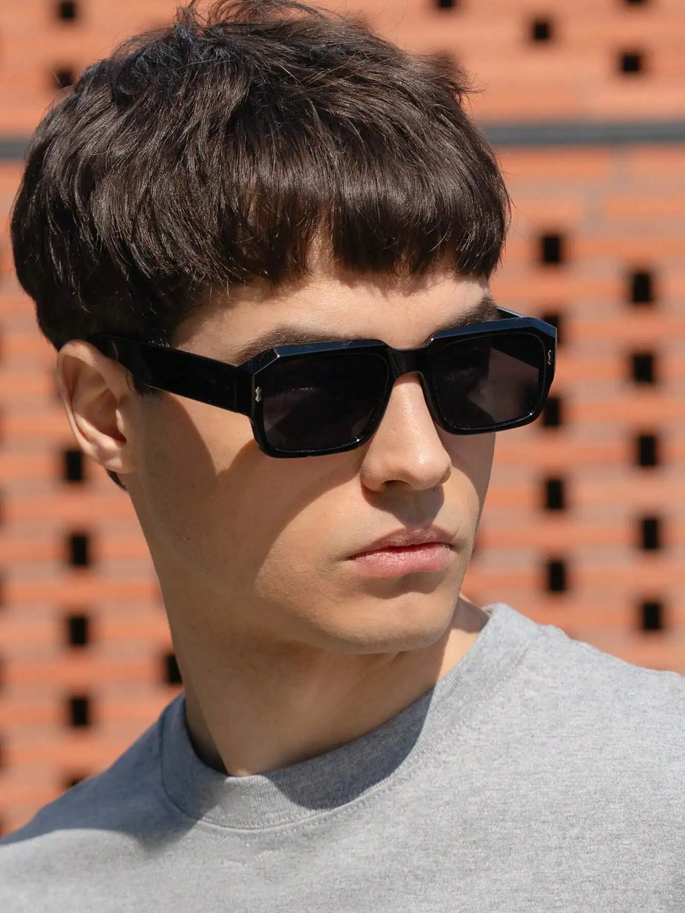 

1 Piece Retro Rectangular Frame Sunglasses for Men Plastic Classic Fashion Decorative Outdoor Use Sunglasses