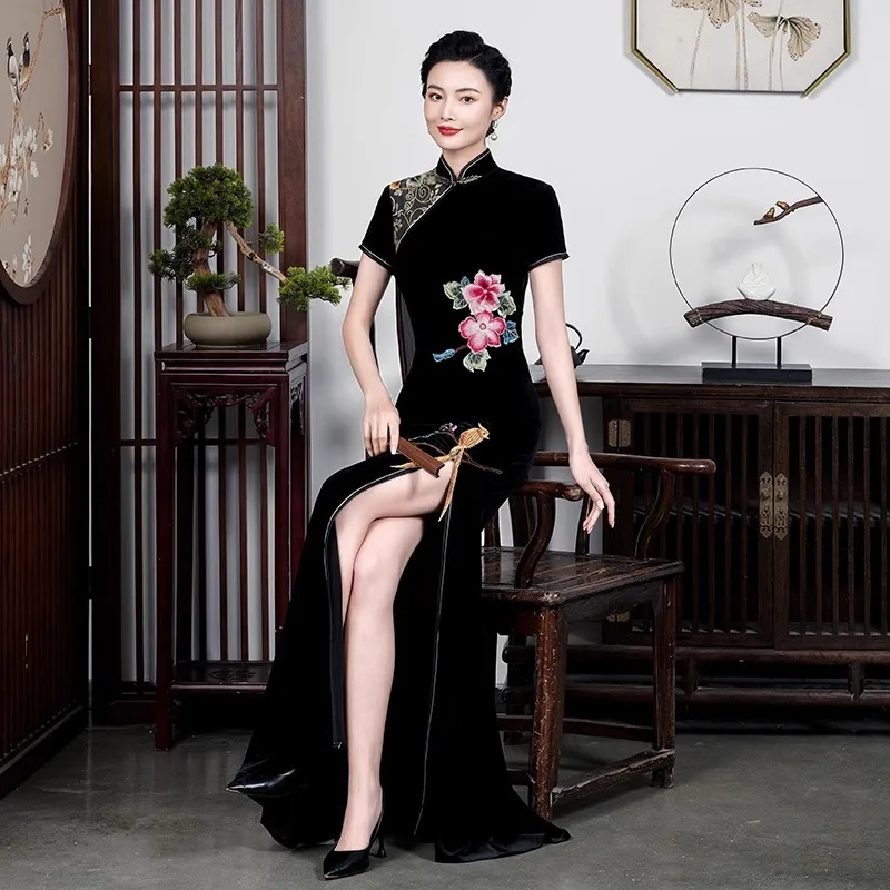 Black Applique Mermaid Long Cheongsam Velour Elegant Chinese Style Temperament Slim Performance Qipao Dress