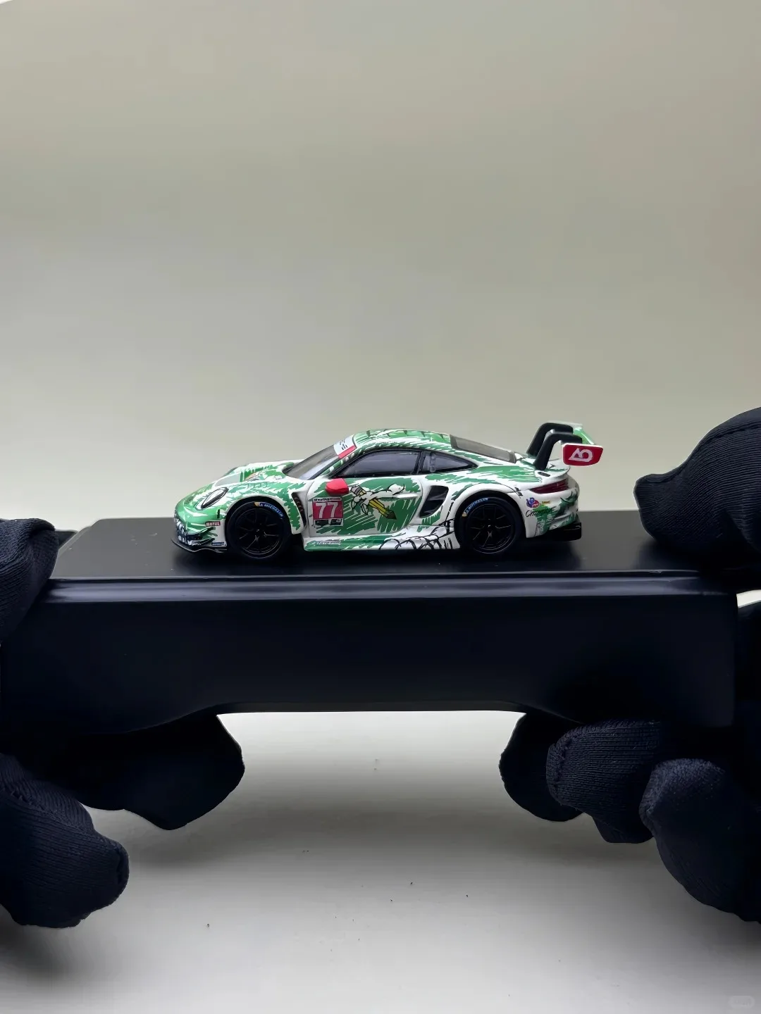 New TOP LUX TL 1:64 Scale Porsche 911 GT3 R #77 Sketchy Green Dinosaur Alloy Car Model Miniature Diecast Collection Hobby Toys