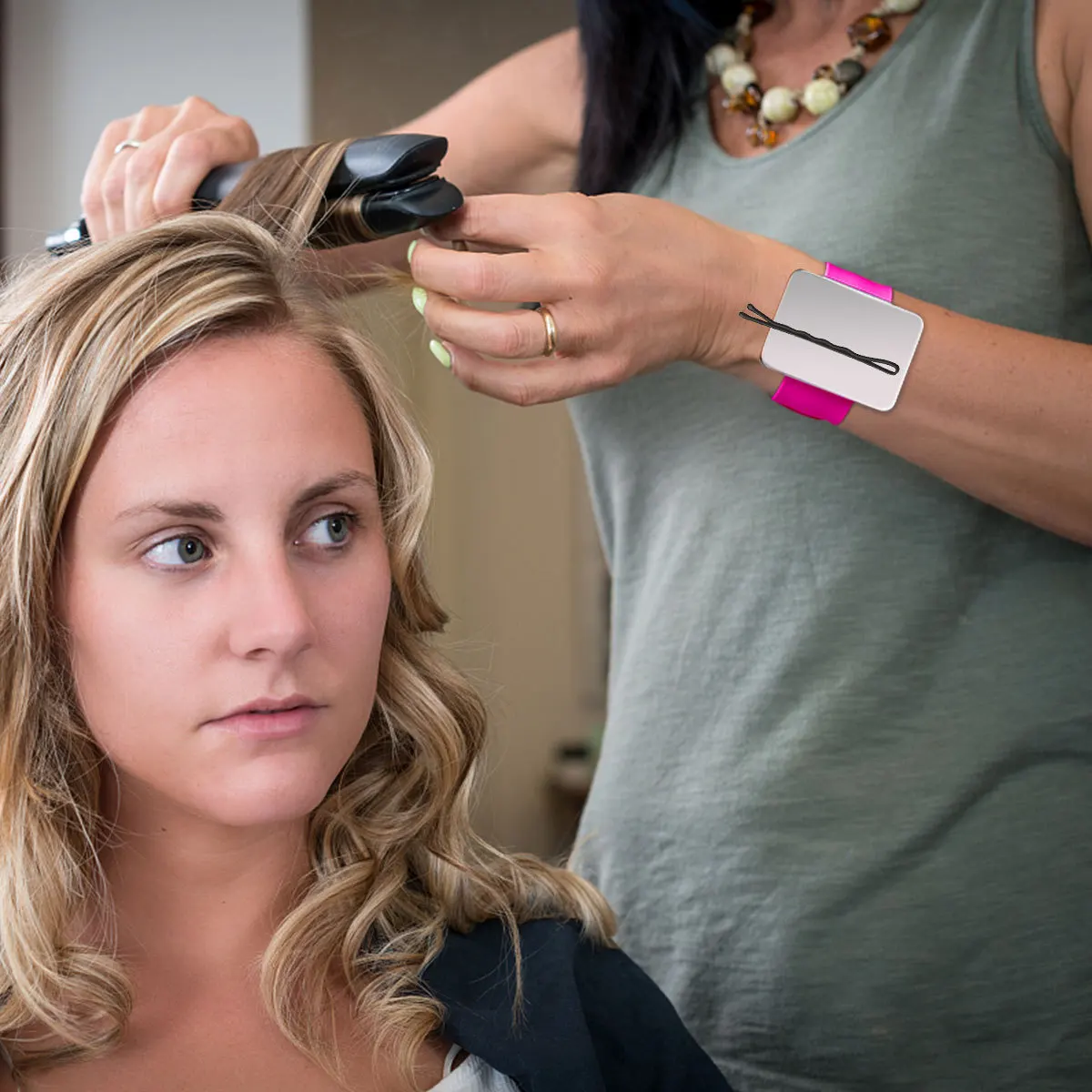 

Silicone Magnet Bracelet Premium Material Magnetic Wristb for Hairdresser Easy Absorb Metal Gadget Hold Hair Clip Steadily