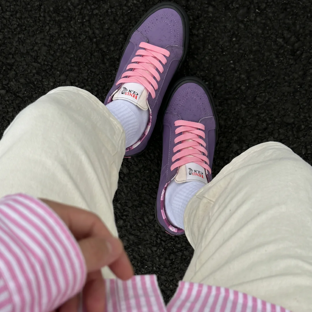 High‑end American Vintage Low Top Skate Shoes for Men Women, Purple Embroidery Luxury Niche Design Couple Sneakers Anti‑Slip Wea