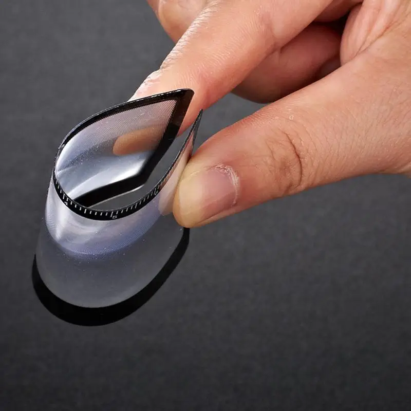 8.5 X 5.5cm 3X Magnifier Portable Card Magnifying Glass Ultra-thin PVC Lens Pocket HD Outdoor Fire Reading Magnifying Glass