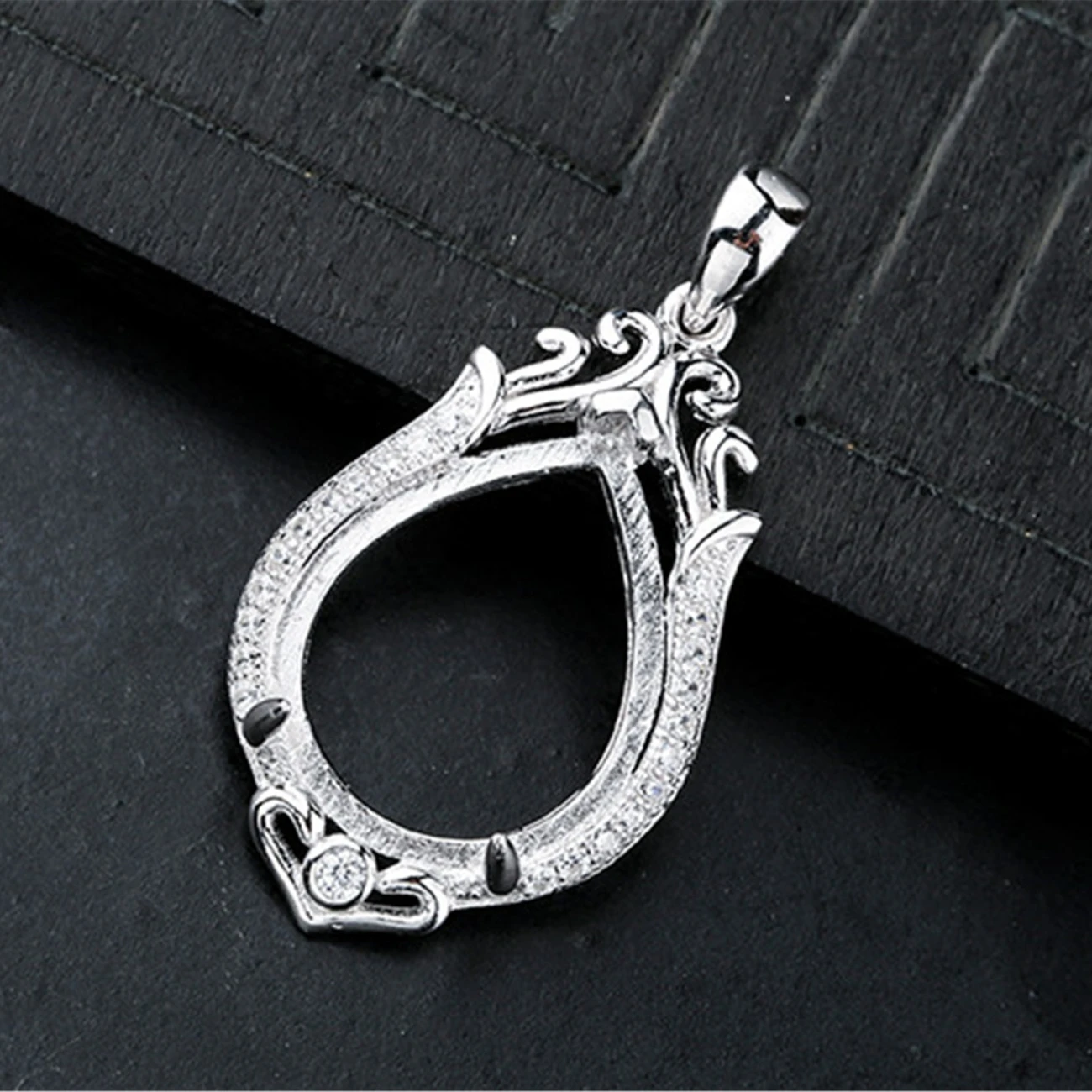 

Pendant Blank (14x17mm Teardrop Blank) White Gold Plated 925 Silver Zircon Cabochon Pendant Setting P442B