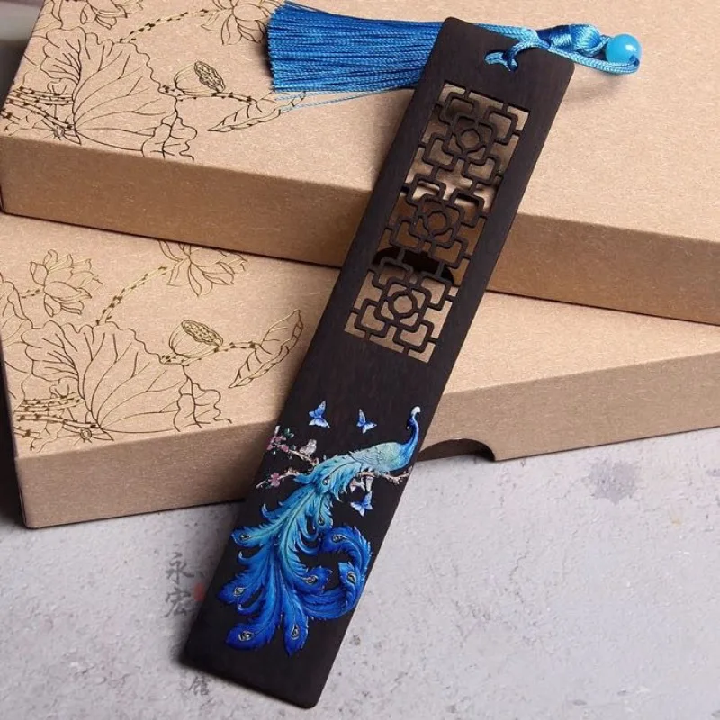 

Окрашенные парчовые птичьи перья, ажурные закладки из сандалового дерева для книг, культурный креативный коллекционный подарок для родственников друзей