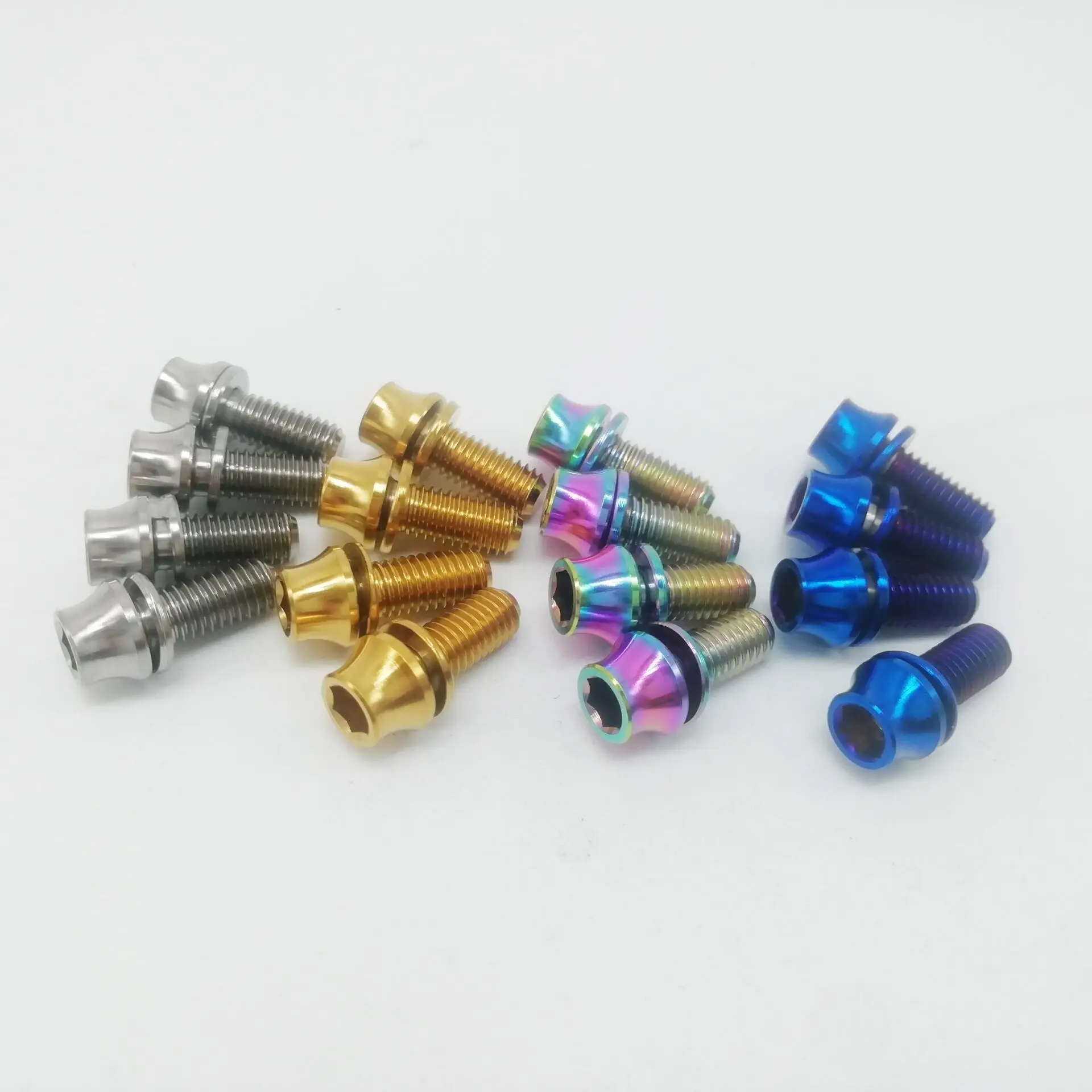 

4PCS M5x12mm Titanium Cone Bike Bottle Holder Screw Cycling Accessories Bicycle Water Bottle Cage Bolts With washers