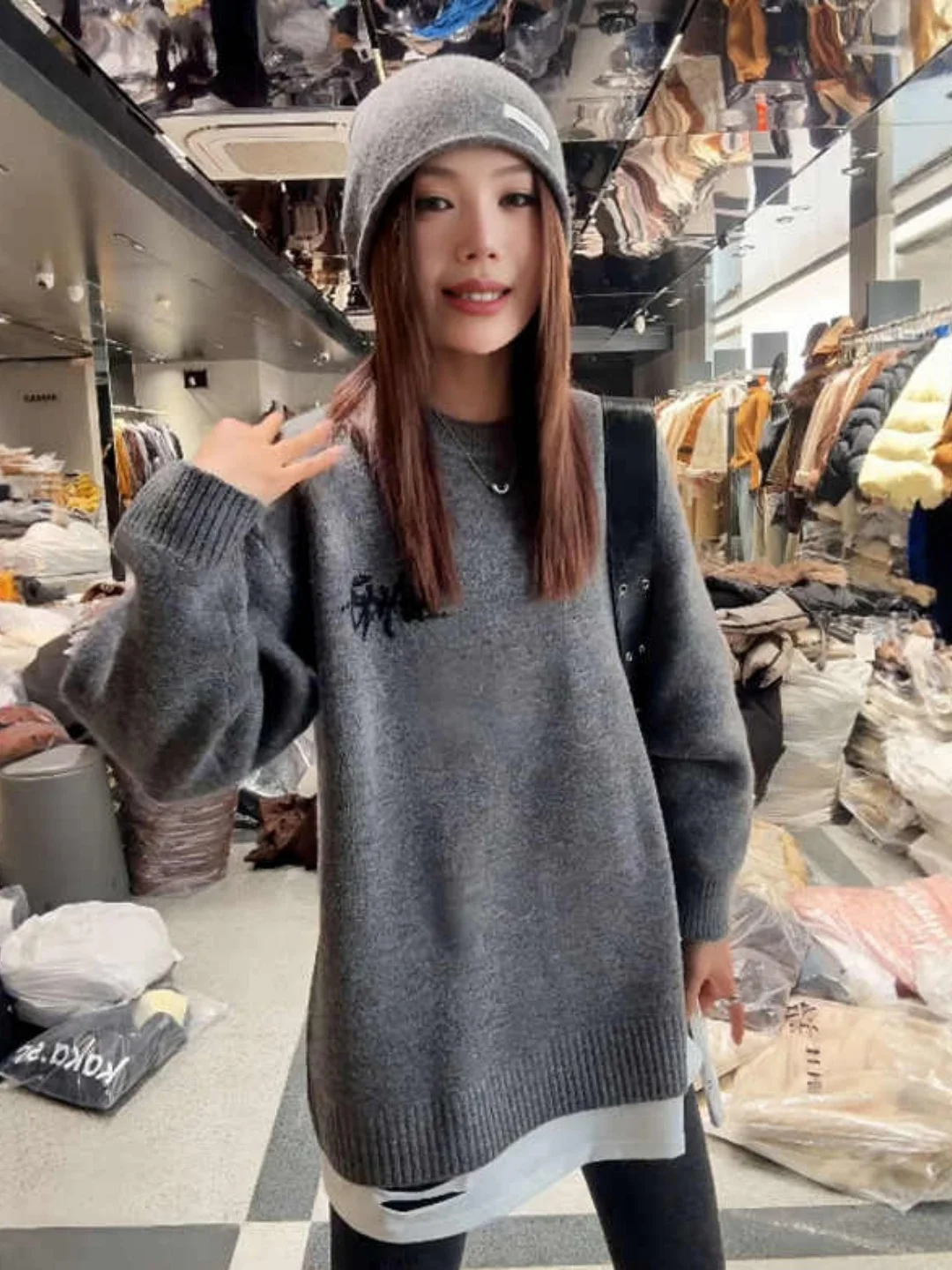 

Свободный длинный вязаный свитер в корейском стиле: комфортный, дышащий, модный женский топ из качественных материалов для повседневной носки