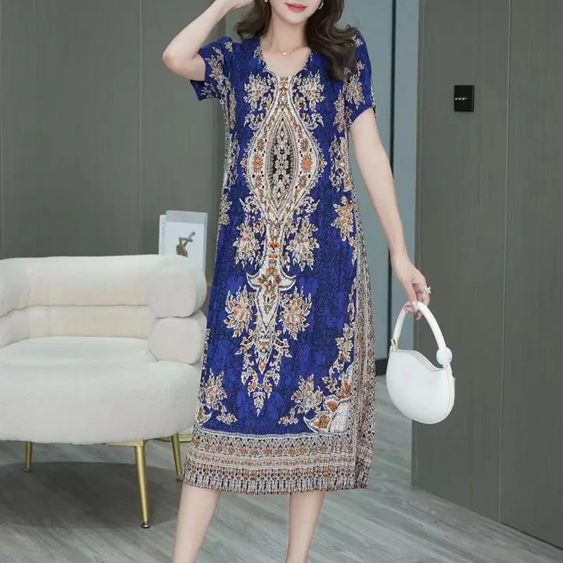 

Printed loose and thin temperament round neck dress female 2023 summer new pleated short-sleeved mid-length casual dress women