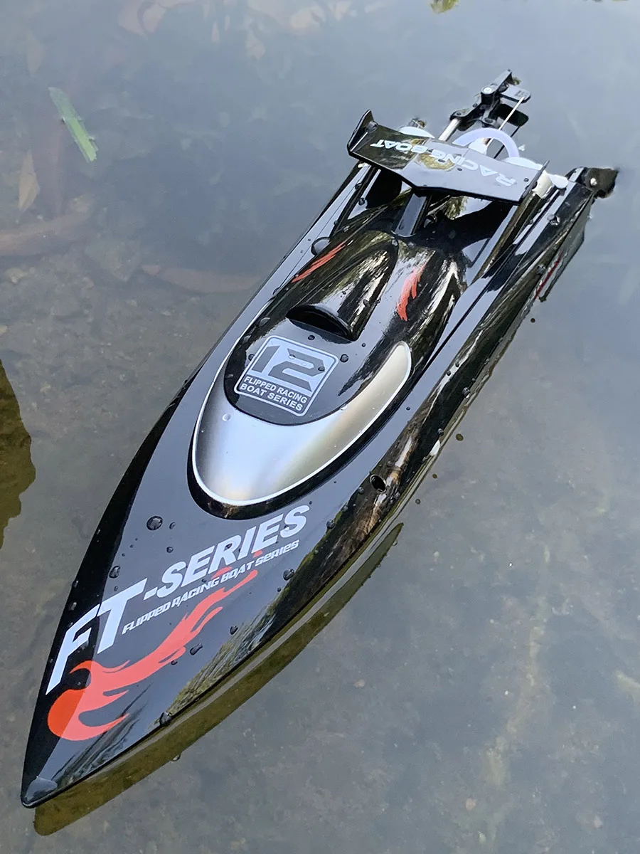 RC Speed Boat 2.4G 4WD  45KM/H Remote Control Brushless Watercraft for Hobby Adult 18Inches Feilun FT012