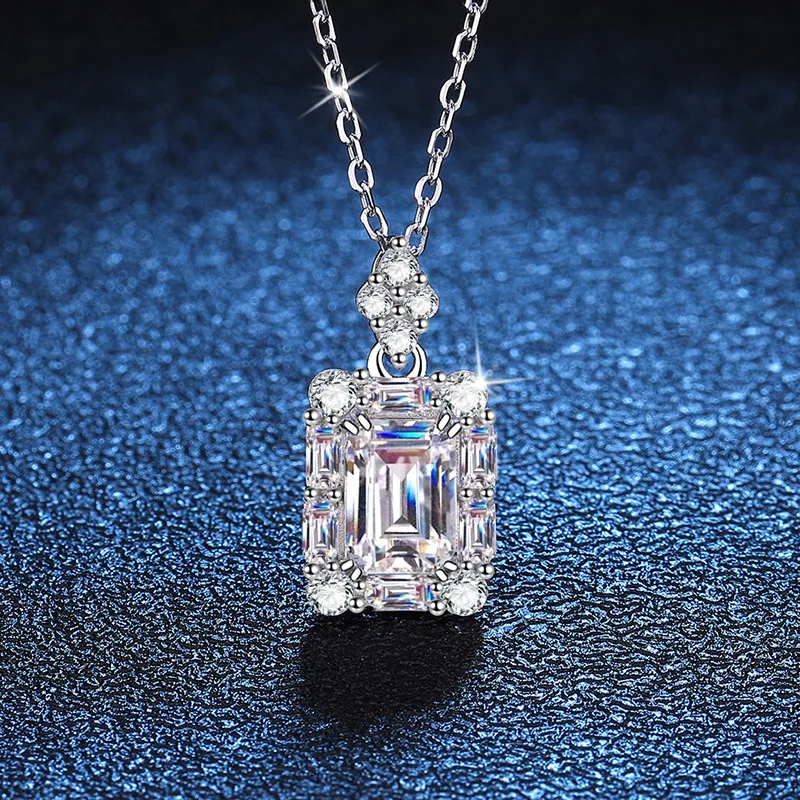 

18K platinum diamond 1 carat moissanite sugar cube pendant emerald cut radiant cut plated PT950 platinum necklace