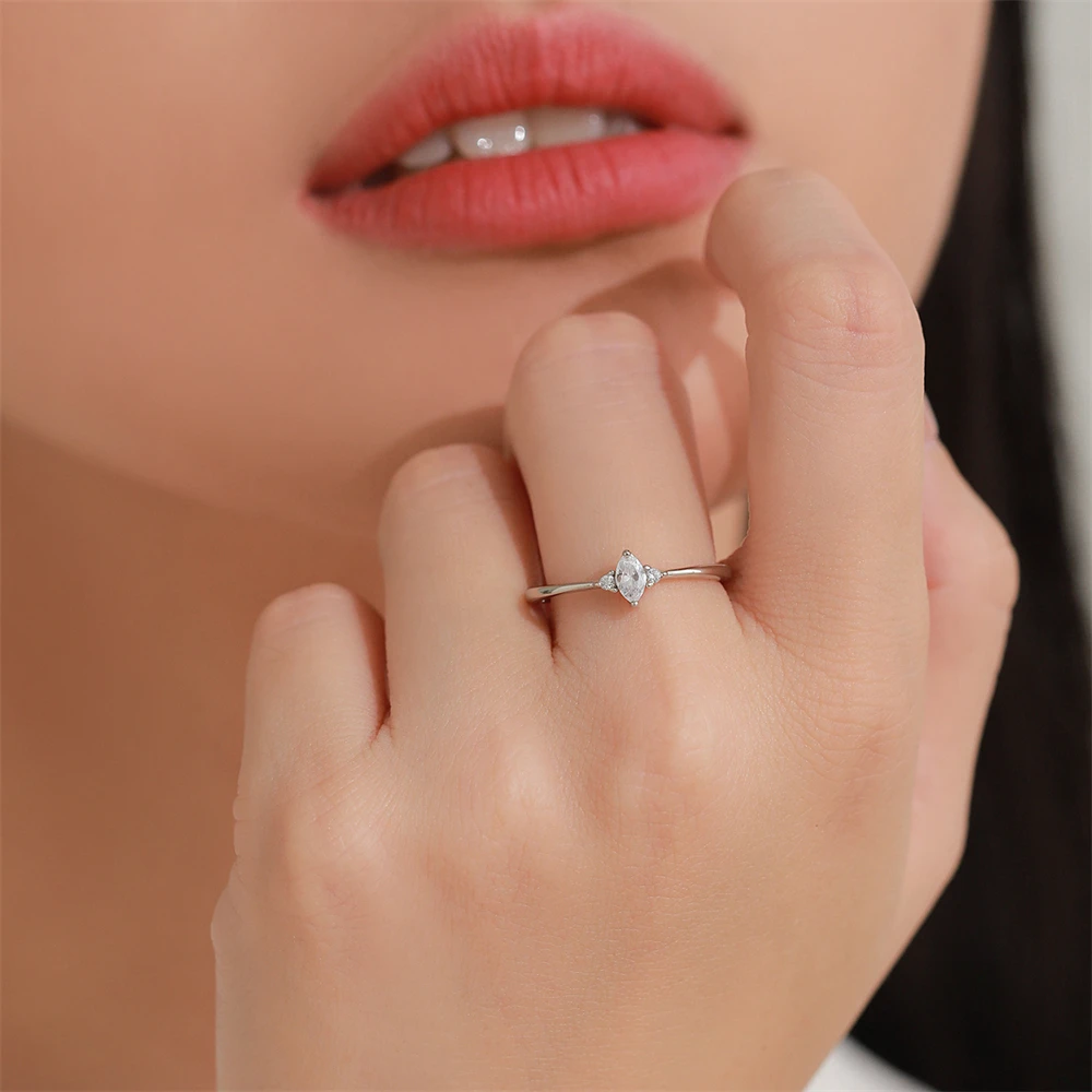 

Женское кольцо из стерлингового серебра 925 пробы с цирконом маркизы, блестящий универсальный легкий роскошный аксессуар