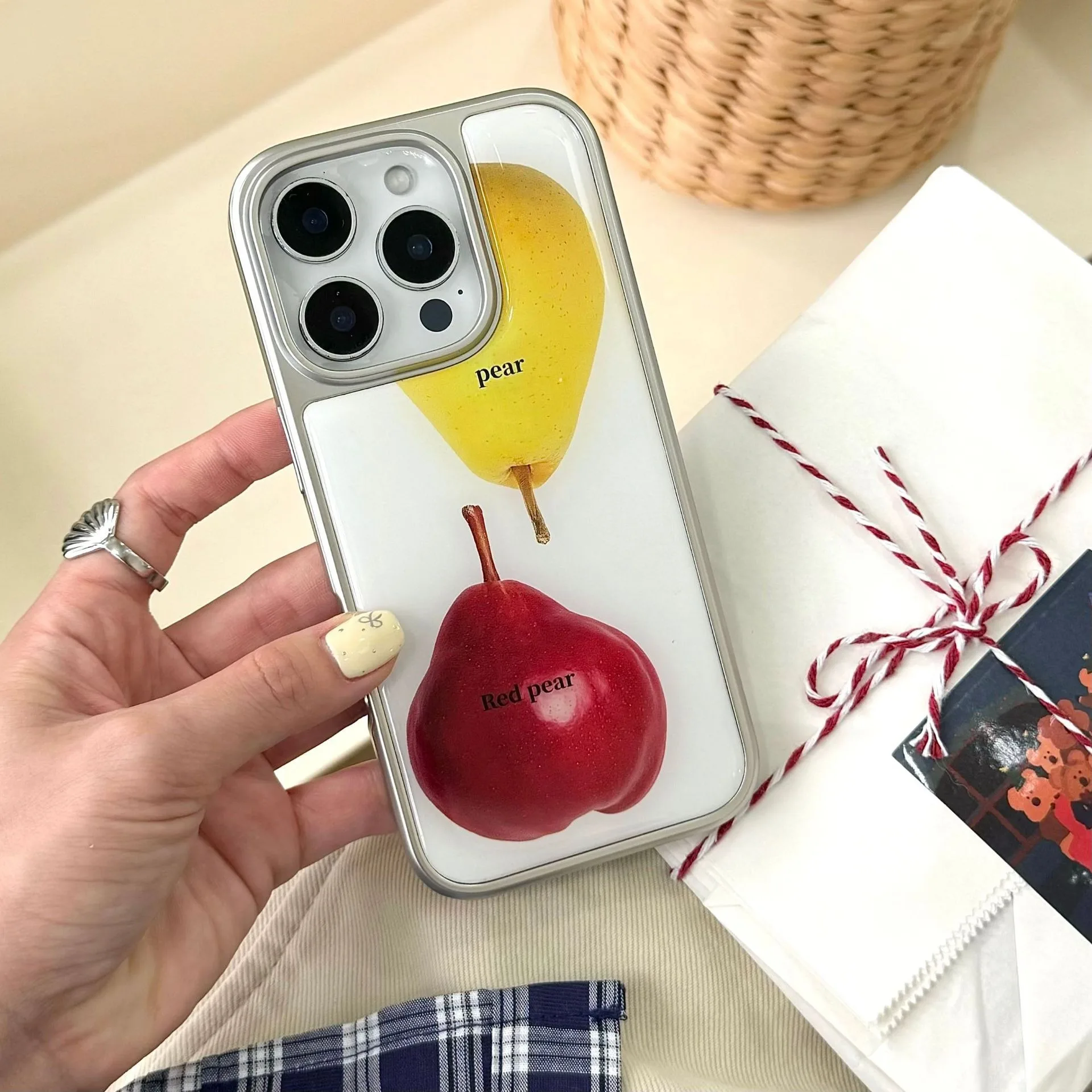 

Creative INS Electroplated Frame Pear & Tomato Cute Vegetable Phone Case for iPhone 16 15 14 13 Pro Max Back Phone Cover Capa