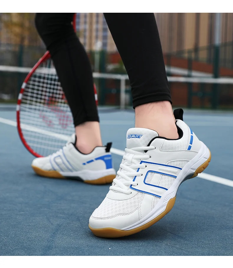 New badminton shoes tennis shoes professional sports men and women unisex sports shoes lightweight table tennis sports shoes