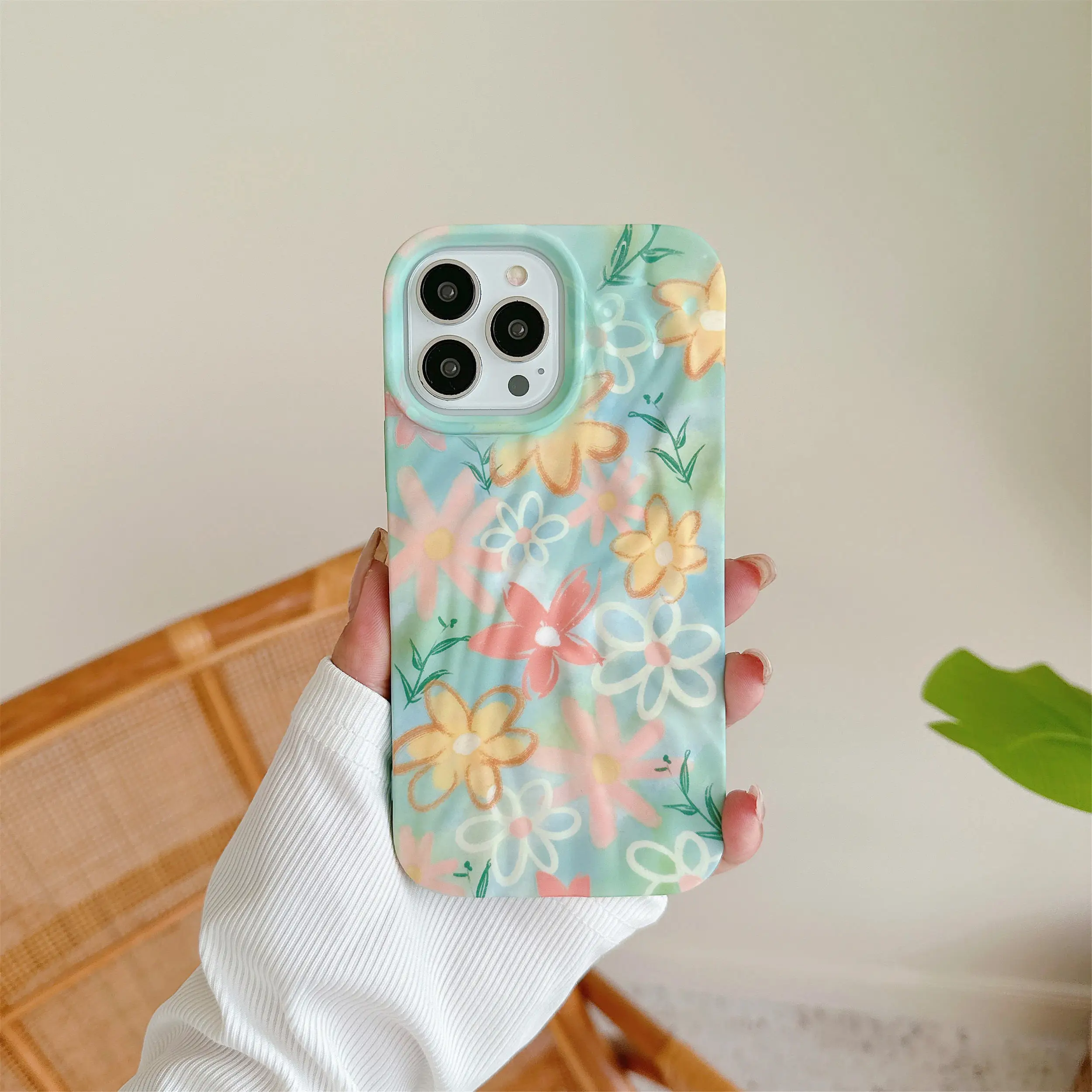 Capa de telefone ruched para iphone, capa de silicone à prova de choque, flor colorida, folhas florais, sorriso luminoso, sorriso bonito, iphone 15 pro max, 14, 13, 12, 11