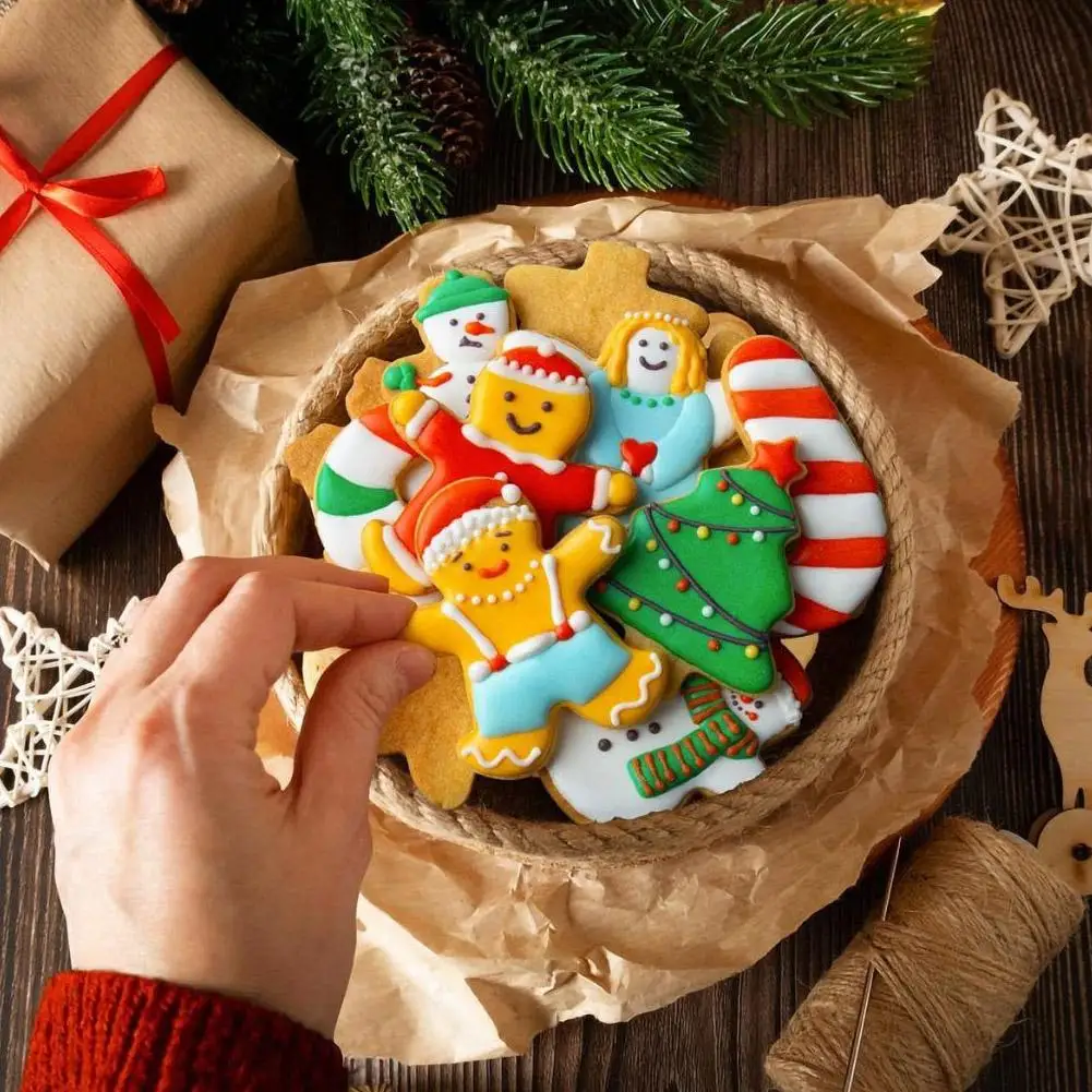 Christmas Cookie Cutter Gingerbread Xmas Tree Mold Christmas Cake Decoration DIY Baking Biscuit Mould Festive Cookie Cutter view 2
