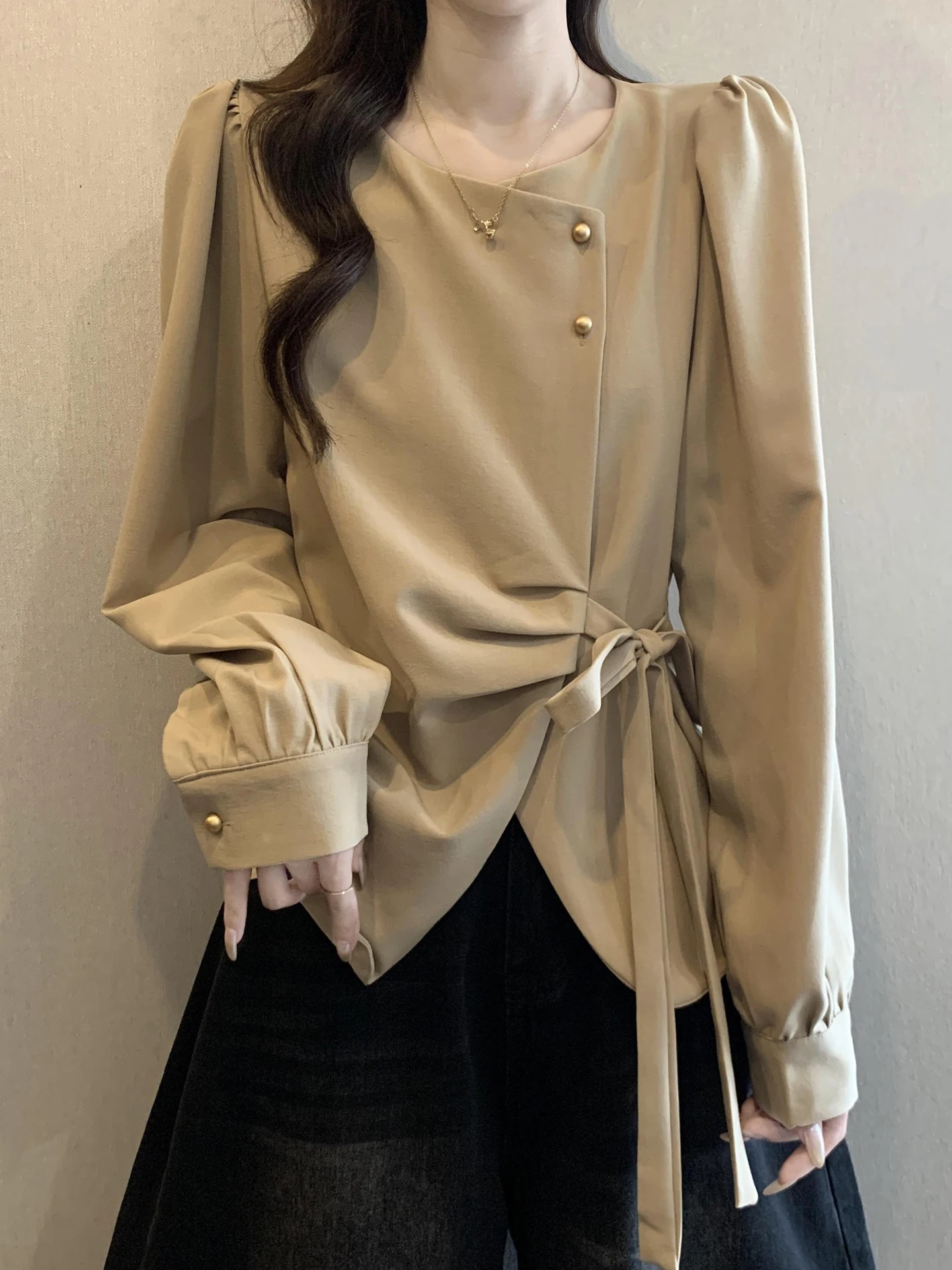 

Khaki Long Sve Belted irt Women Spring plus Size Conceal Belly Design Loose Fit Commute Sle round Ne Pullover Top
